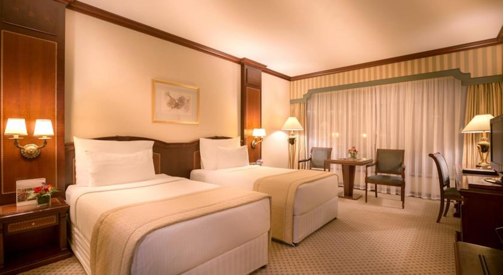 Corniche Hotel Abu Dhabi Camera foto